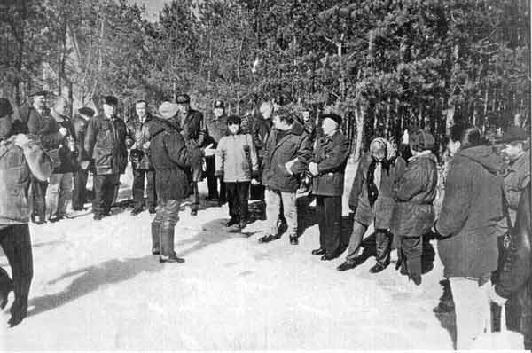   -       ( 2001 .,   " ").